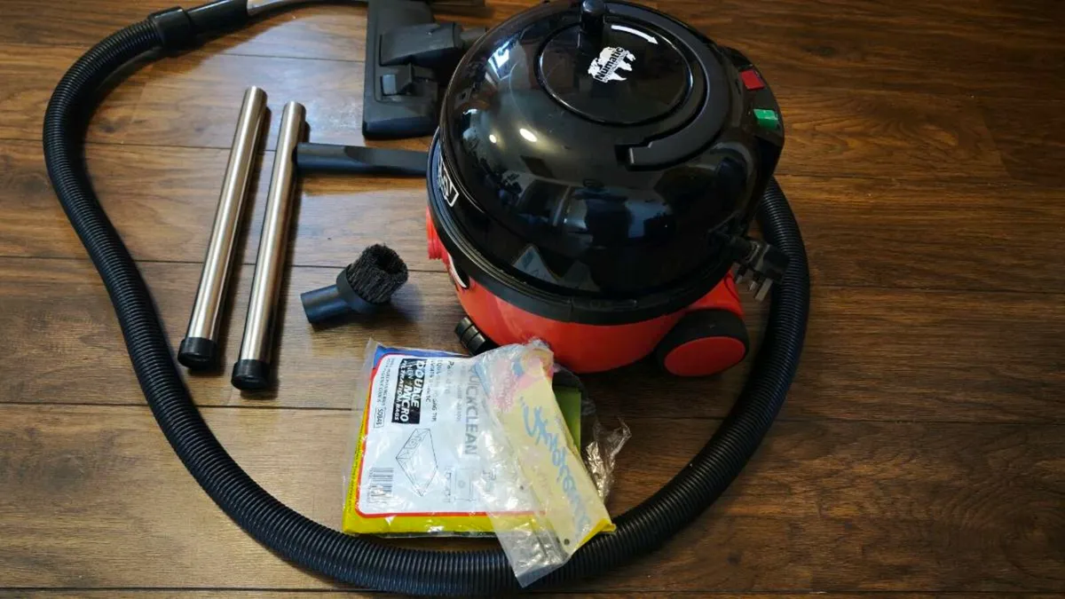 Henry 200 Vacuum Excellent Condition with 5 bags - Image 1