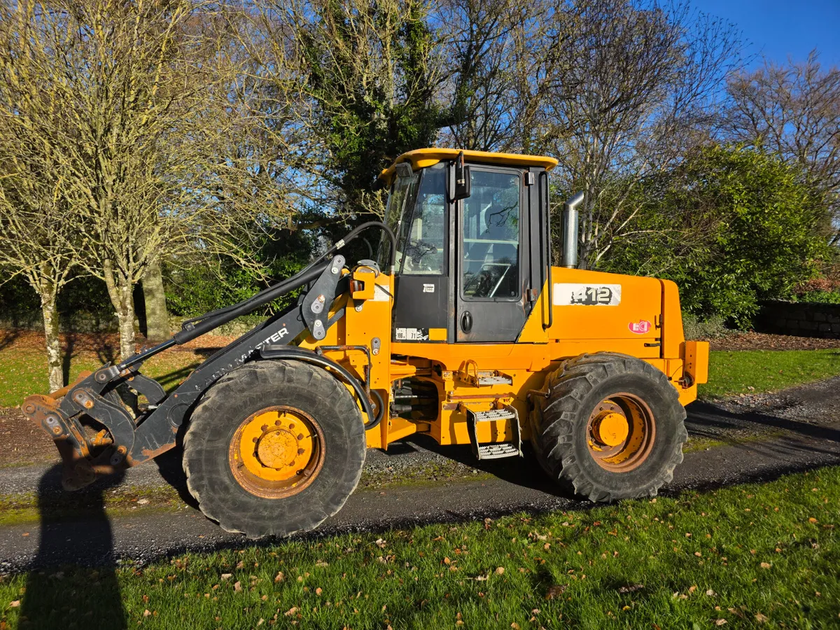 jcb 412.    06   and 08no vat - Image 1