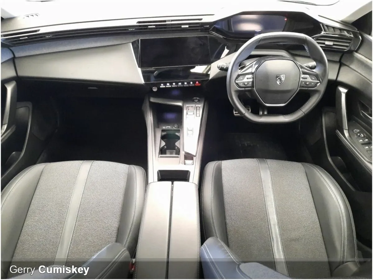 Peugeot 308 1.5 BlueHDi 130bhp Allure - Image 2