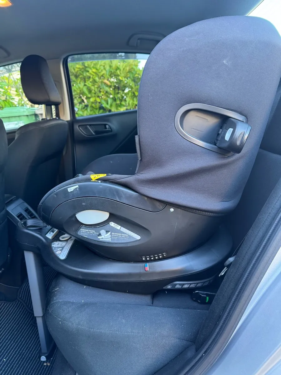 Joie I-spin 360 Car seat - Image 3