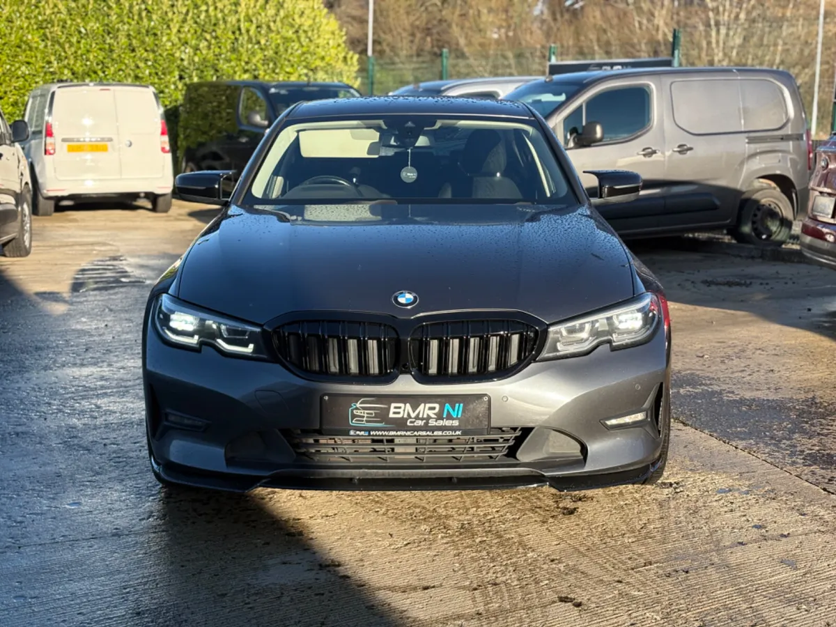 2019 BMW 330 AUTO HYBRID - Image 2