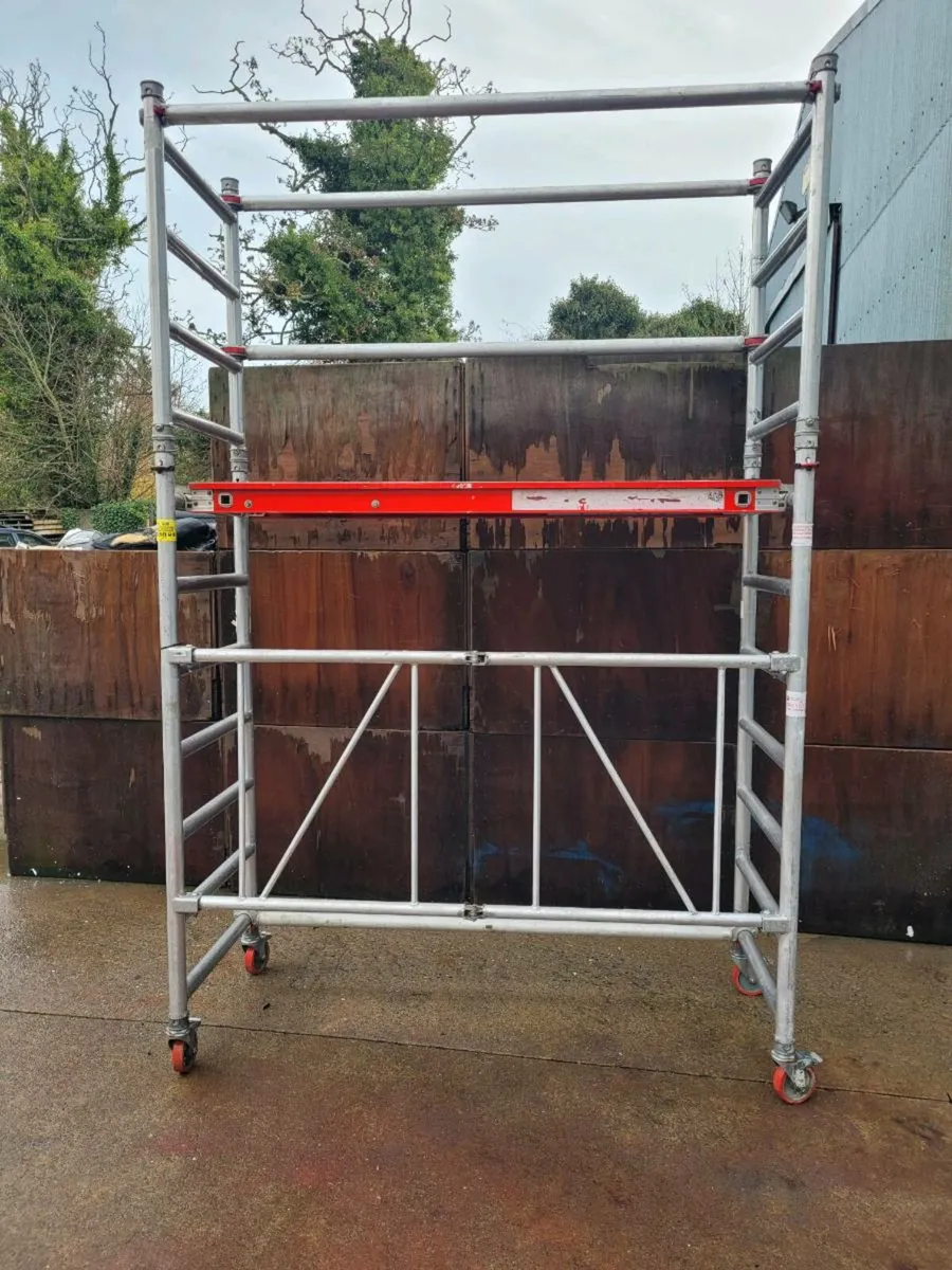 Aluminium scaffold tower FREE DELIVERY - Image 2
