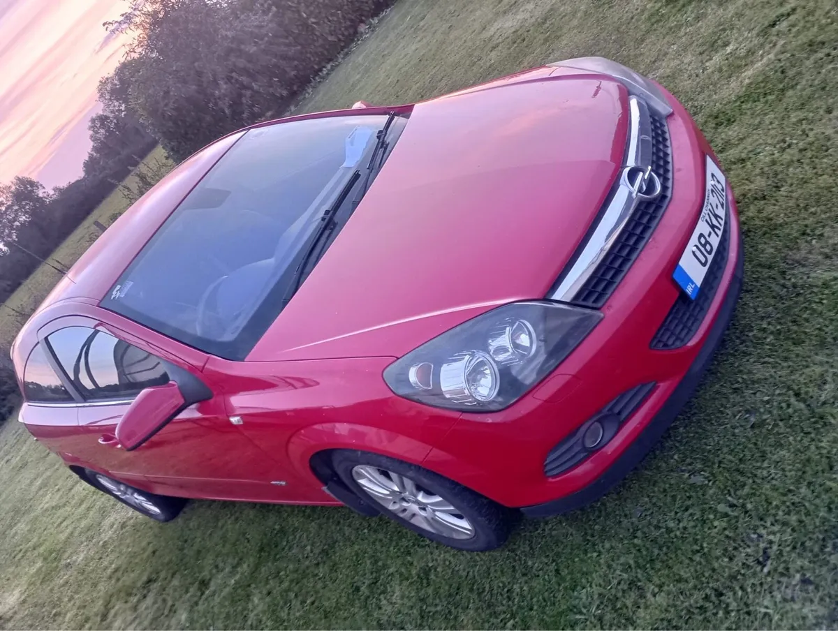 Opel Astra - Image 1