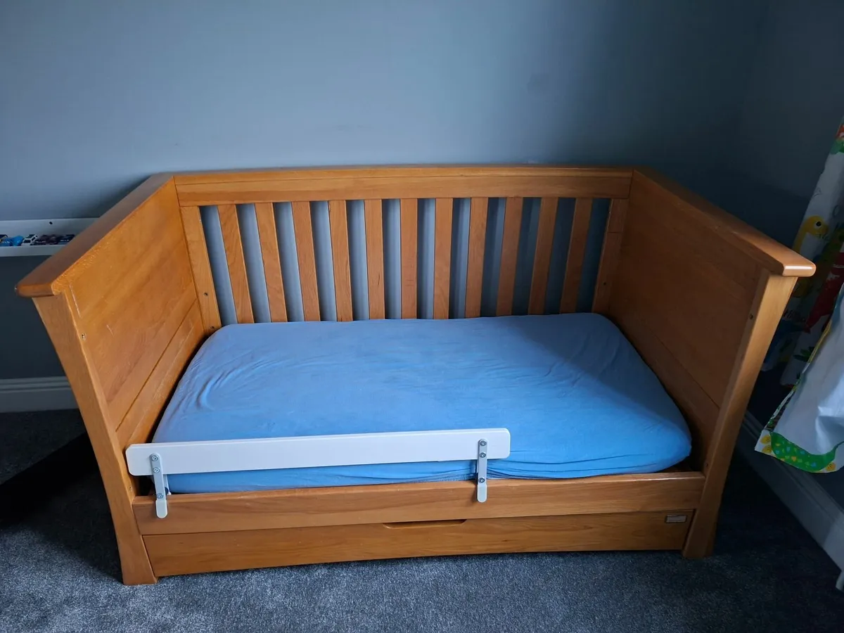 Mamas and papas ocean cot bed - Image 2