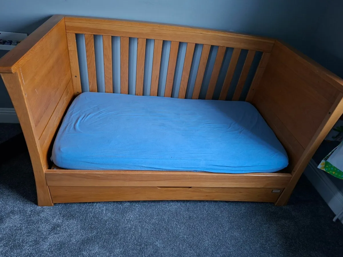 Mamas and papas ocean cot bed - Image 3
