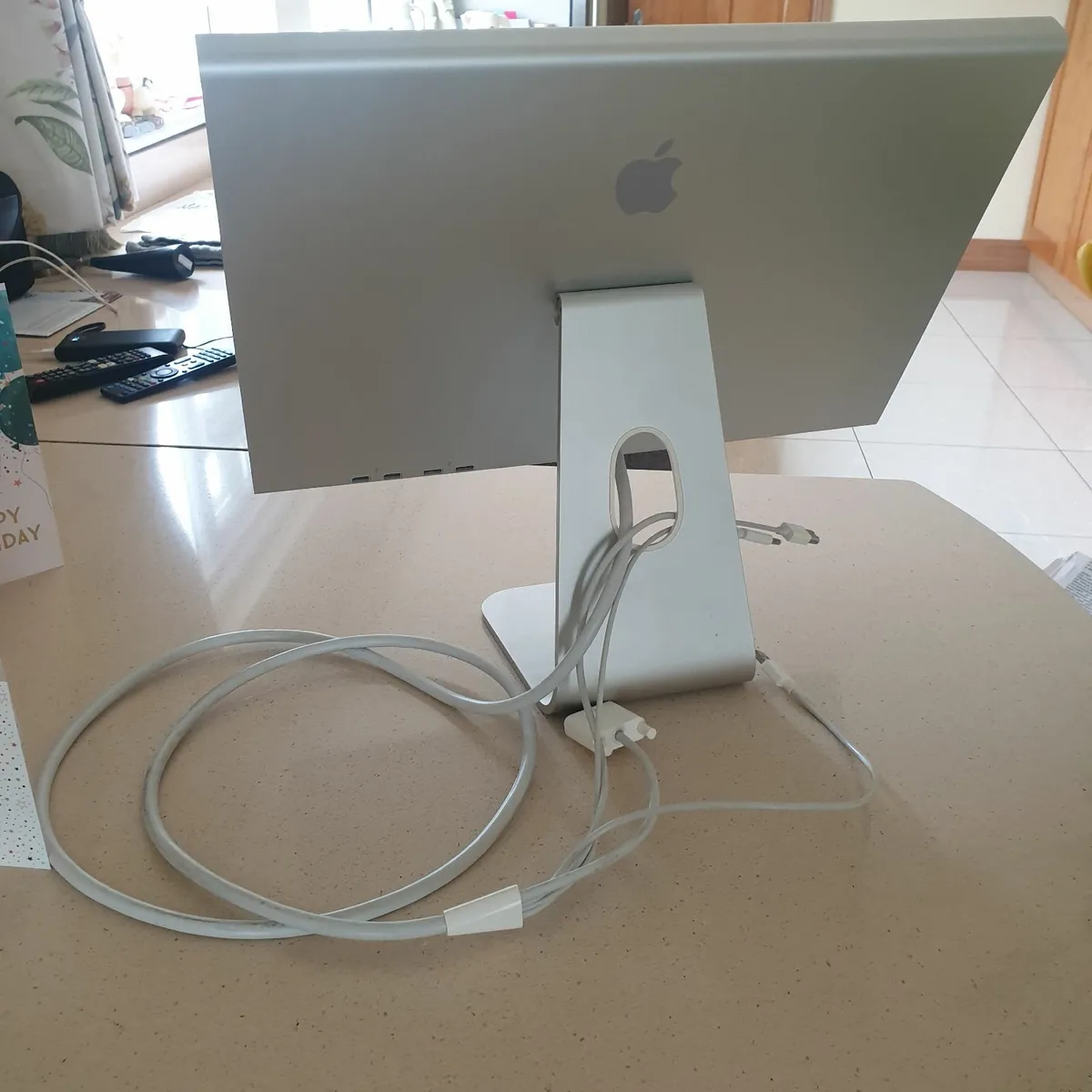 Apple Cinema Display (20” flat panel) - Image 3