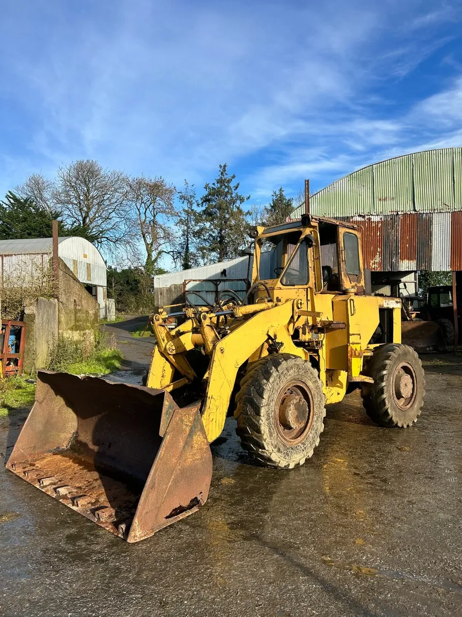 Clarke Michigan loader - Image 1