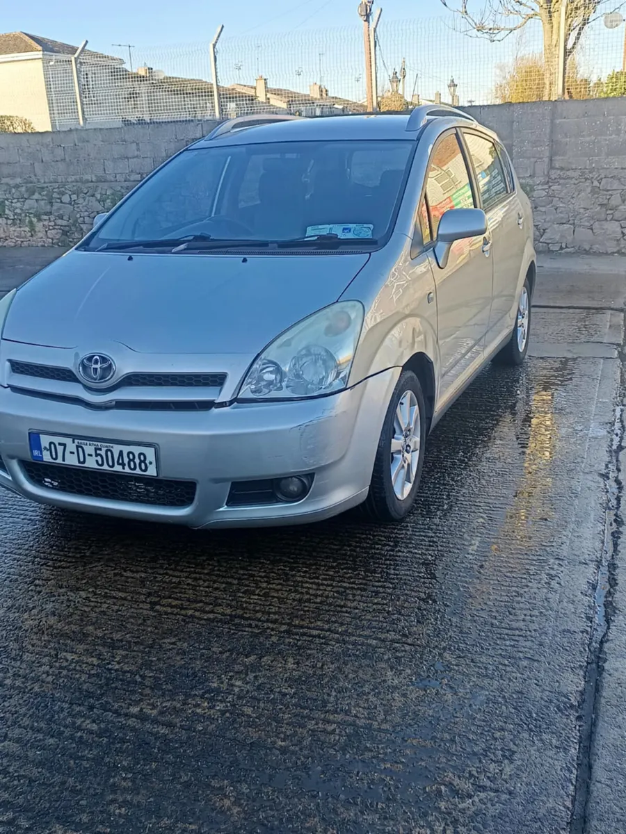 Toyota Corolla 2007 1.6petrol 7 seats - Image 1