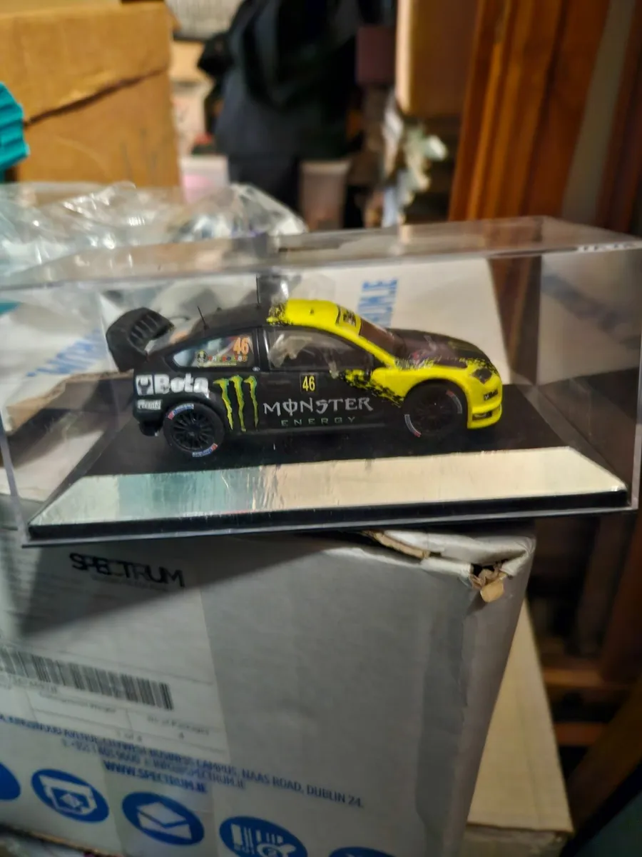 Corgi IXO Ford Focus - Image 3