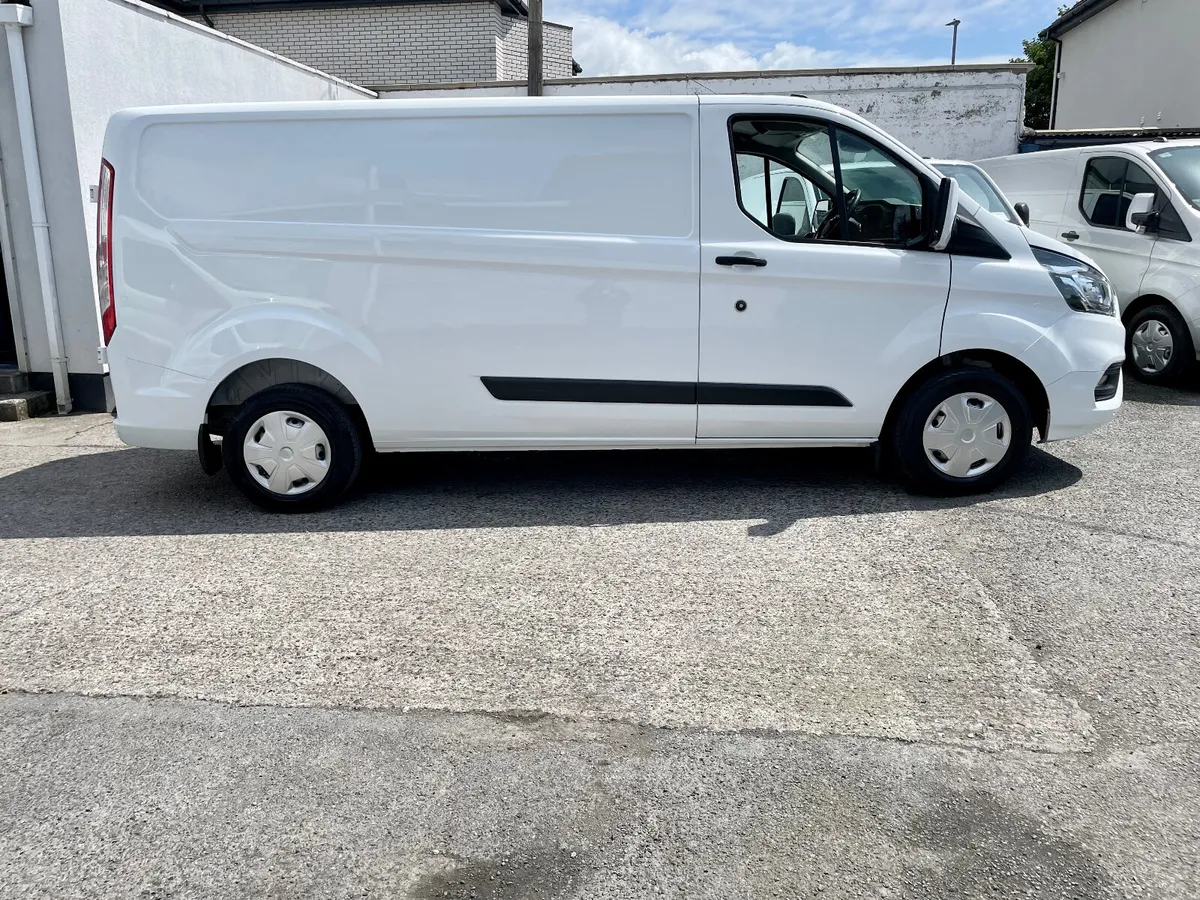 Ford Transit Custom 300L2 TREND 2.0TDCI 130PS,2023 - Image 3