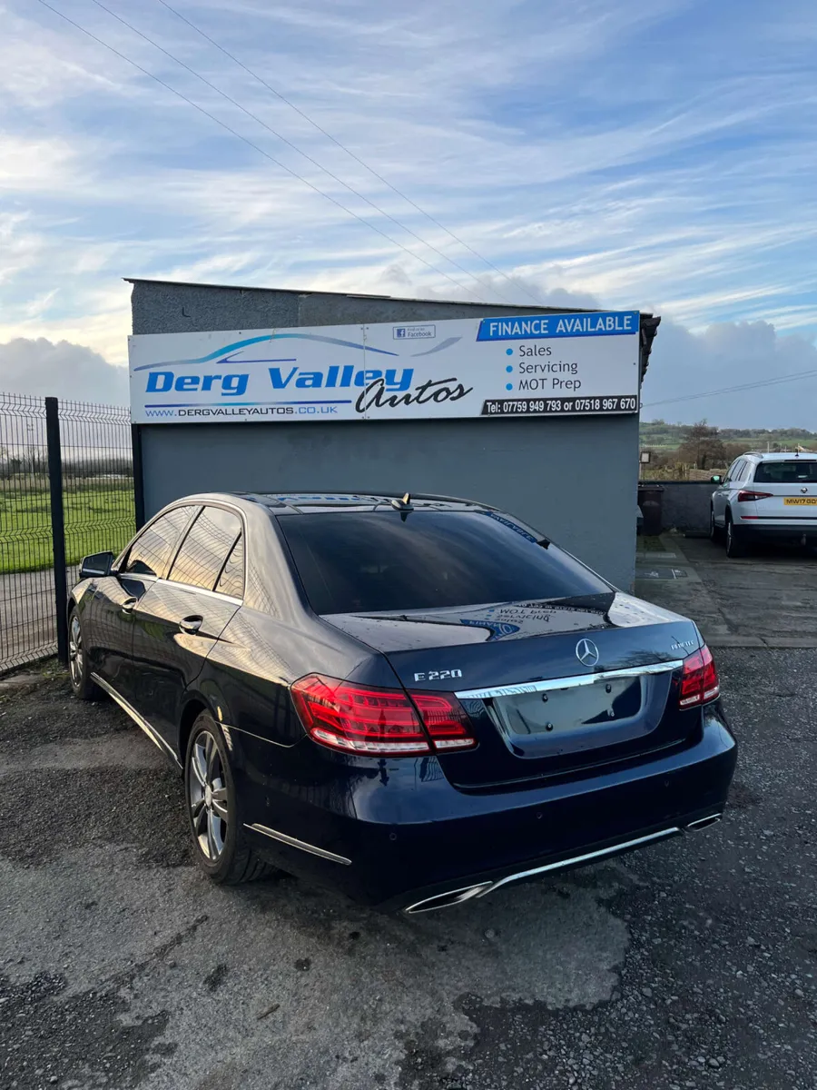 Mercedes-Benz E-Class 2016 - Image 3