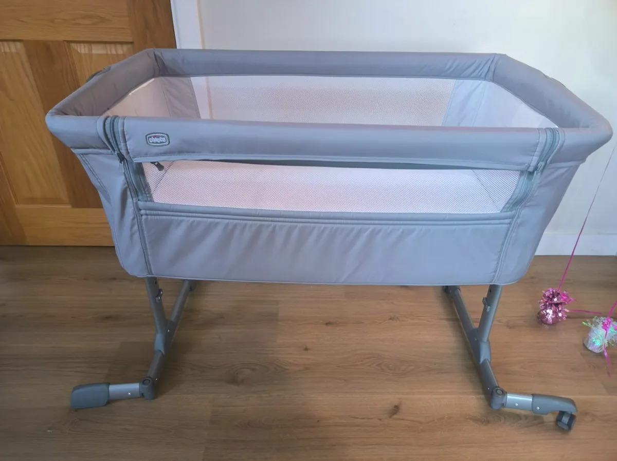 Cots Chico Next2Me infant bed - Image 1