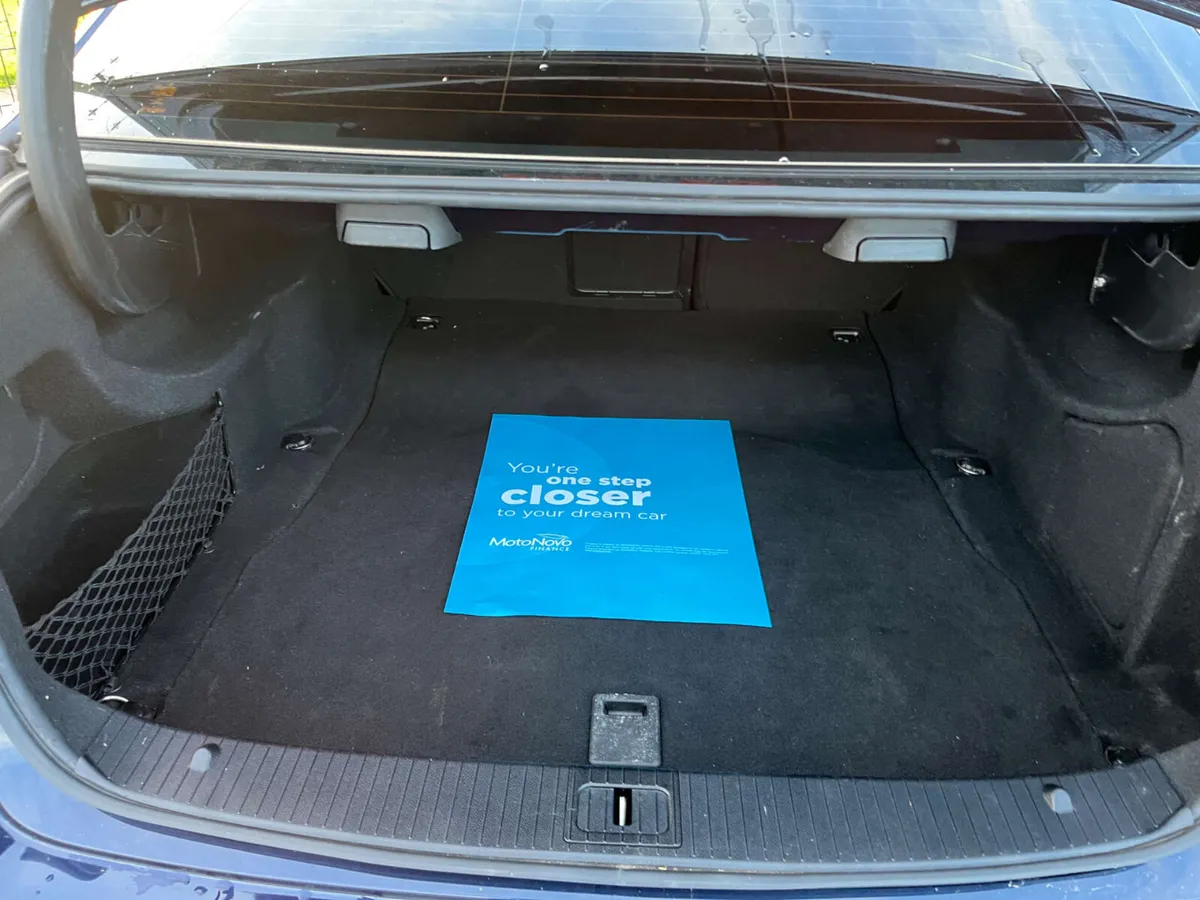 Mercedes-Benz E-Class 2016 - Image 4