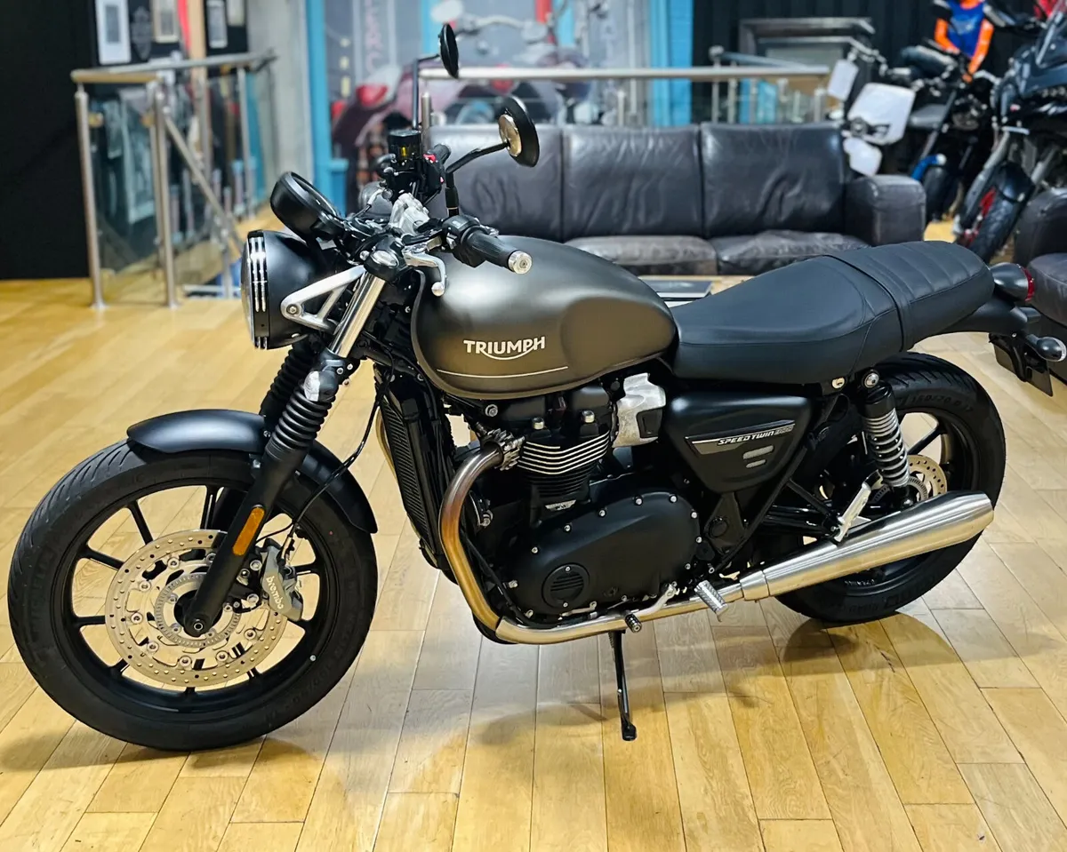 TRIUMPH SPEED TWIN 900 - Image 3