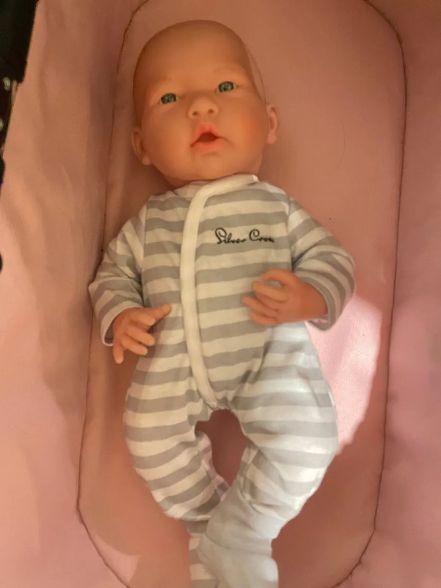 Sliver cross dolls pram, Tildo cradle and dolls - Image 4