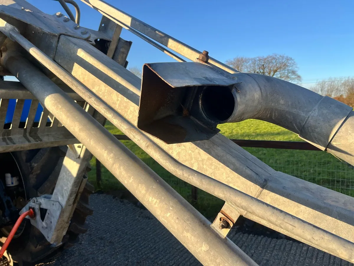 Abbey Tornado 4000 - Image 4