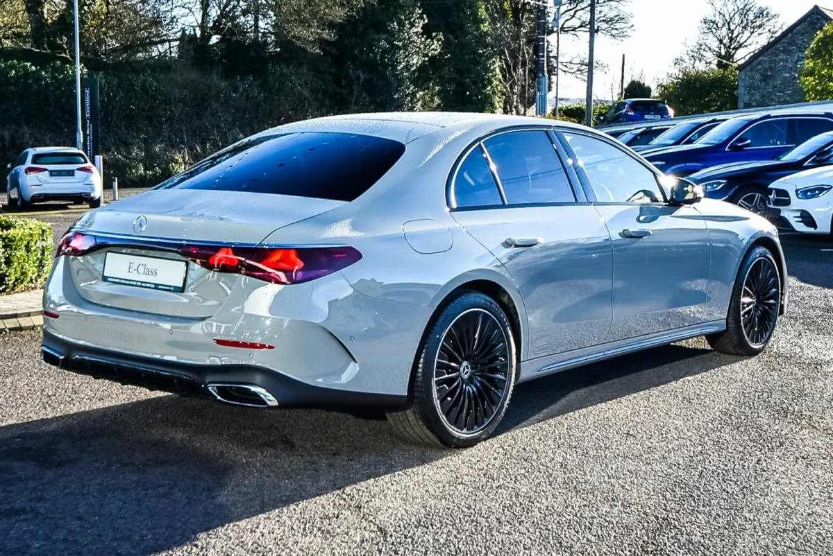 Mercedes-Benz E-Class E300de AMG Plus 328bhp Night - Image 3