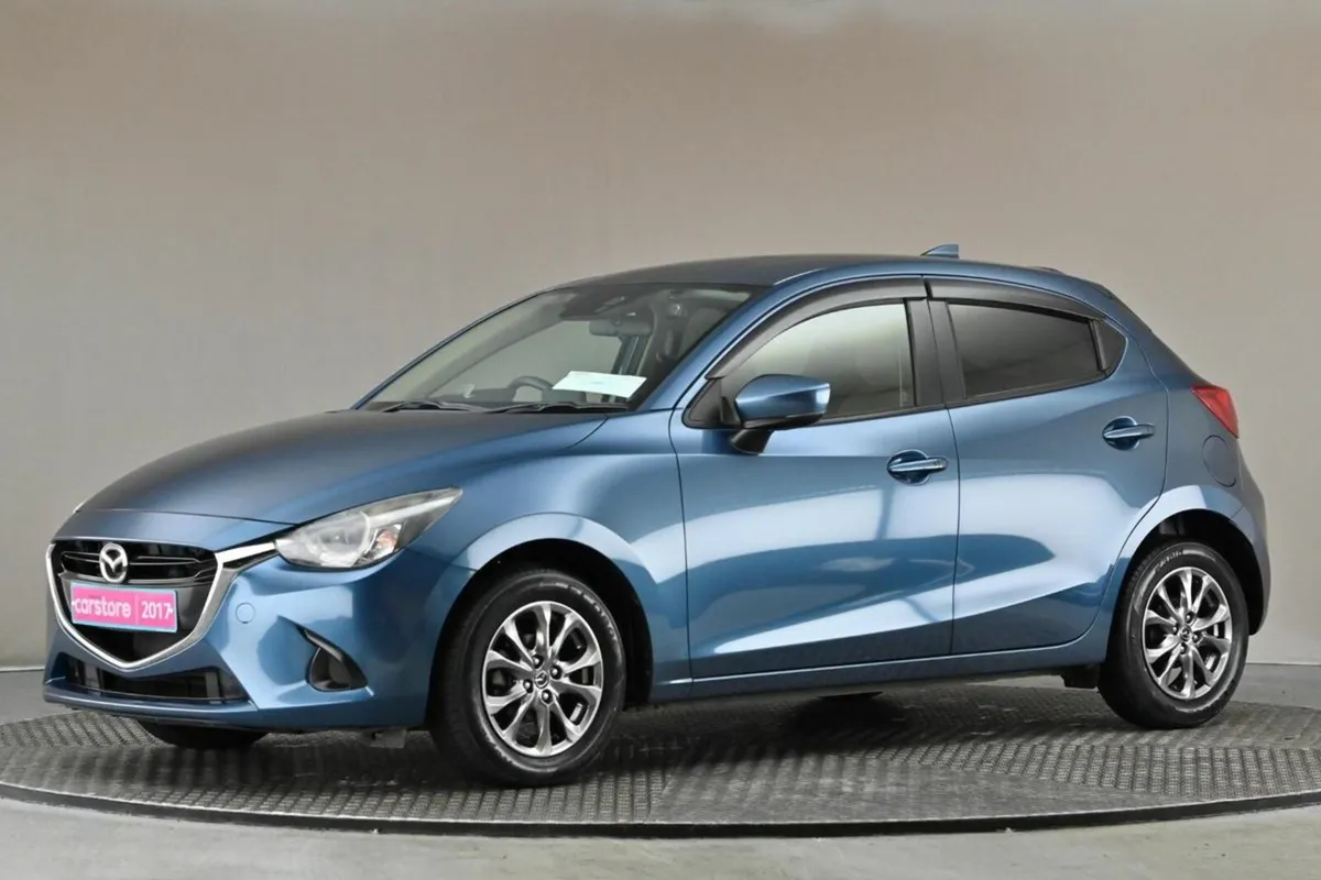 Mazda Demio 1.3 AUTO EXCLUSIVE **BROWN ALCANTARA** - Image 4