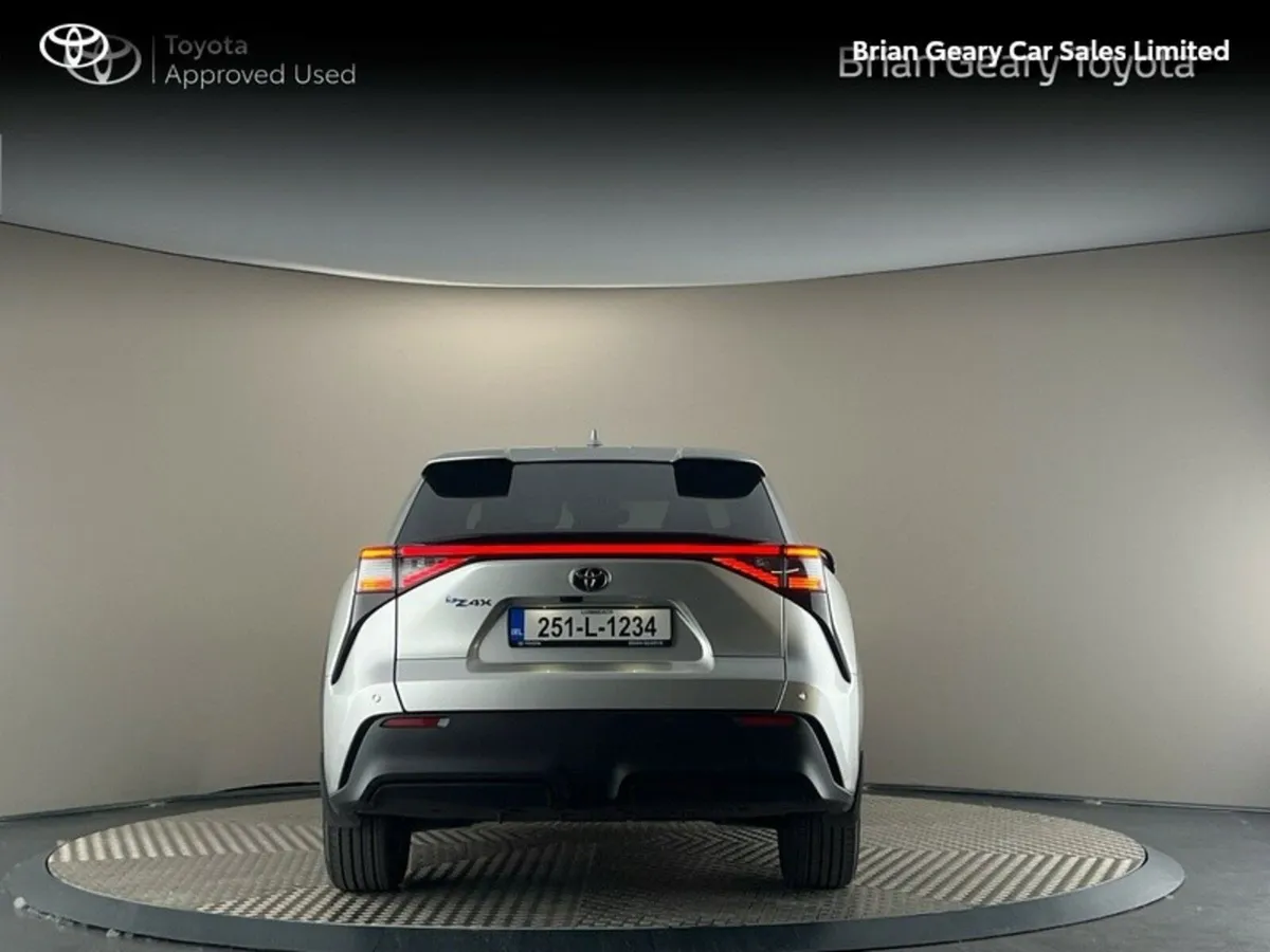 Toyota bZ4X SPORT FWD 11KW - Image 4