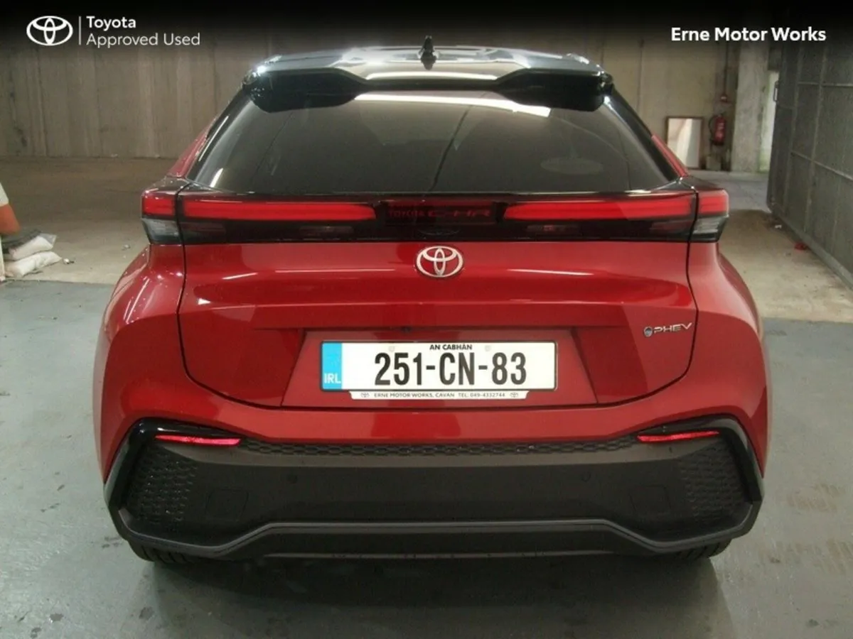 Toyota C-HR C-HR PHEV SOL - Image 4