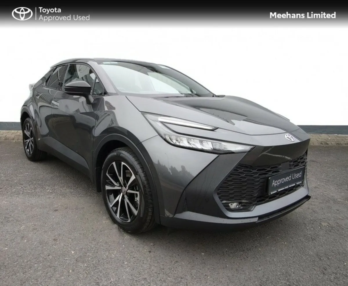 Toyota C-HR C-HR PHEV SPORT - Image 1