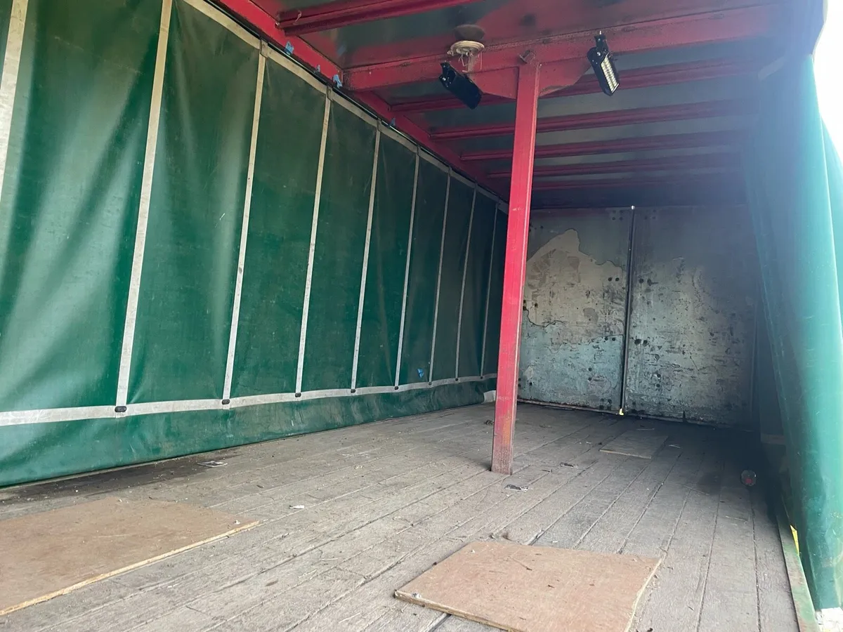 Curtainsider Trailor - Image 1