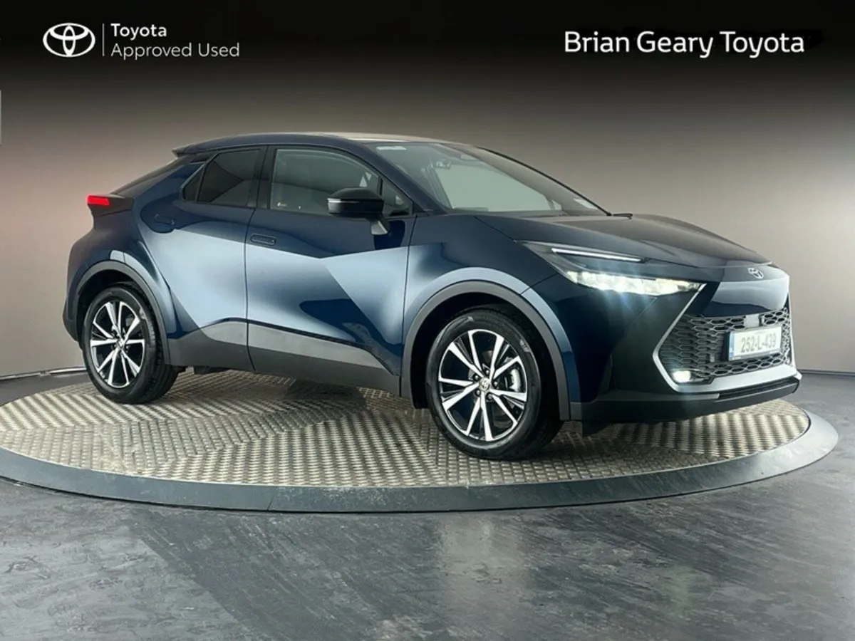 Toyota C-HR HYBRID SPORT - Image 1