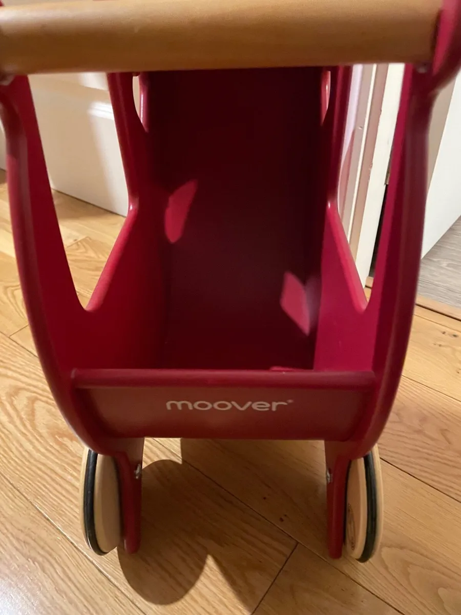 Moover wooden pram - Image 1