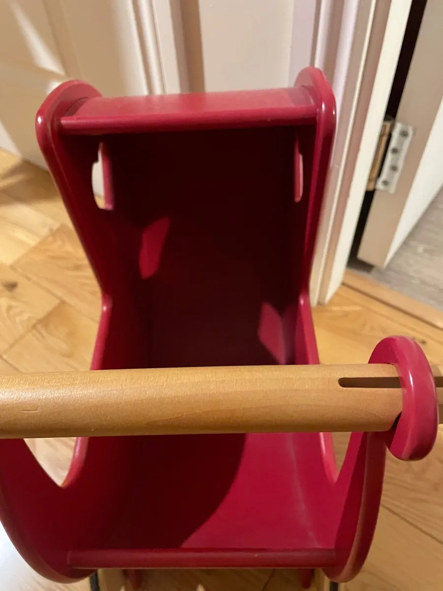 Moover wooden pram - Image 3