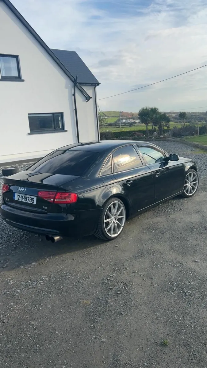 Audi A4 2012 - Image 1