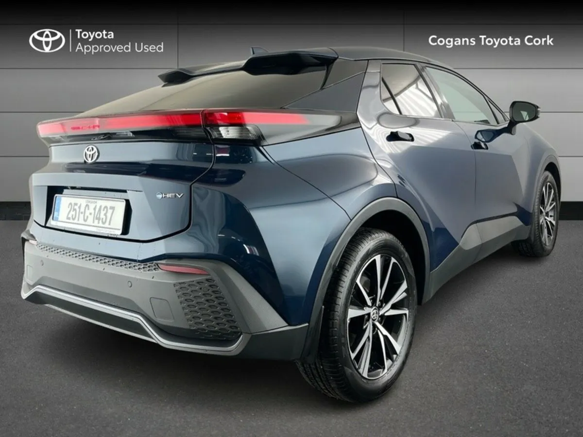 Toyota C-HR C-HR Sport - Image 2
