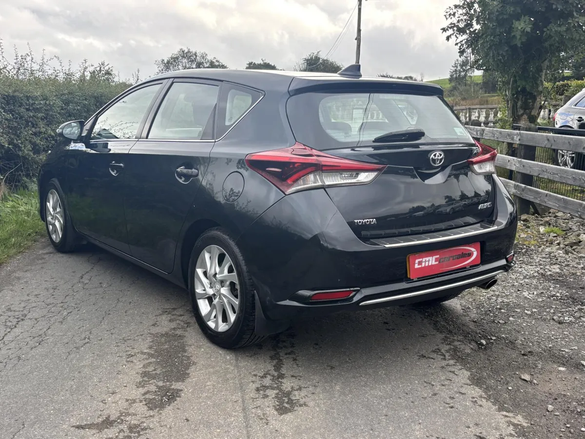2016 Toyota Auris 1.6d-4d business edition - Image 2