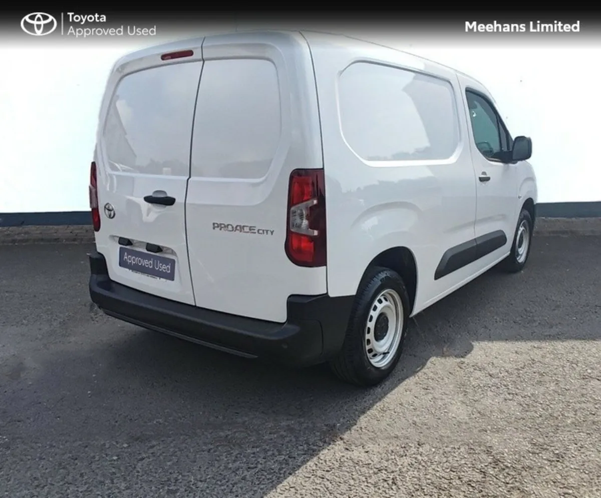Toyota Proace City CITY 1.5 GX SWB 650KG - Image 2