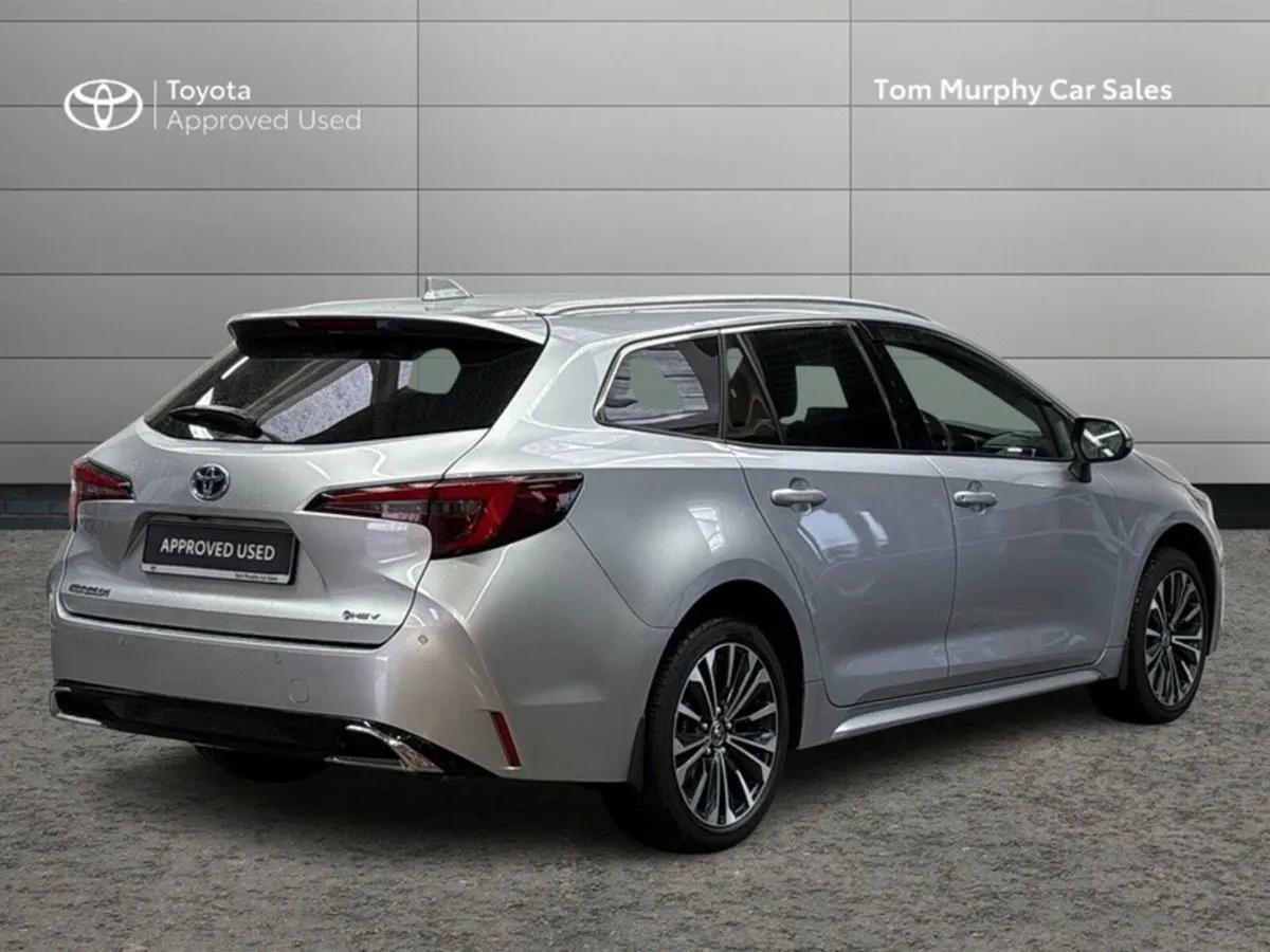 Toyota Corolla COROLLA HYB SOL T/S - Image 2