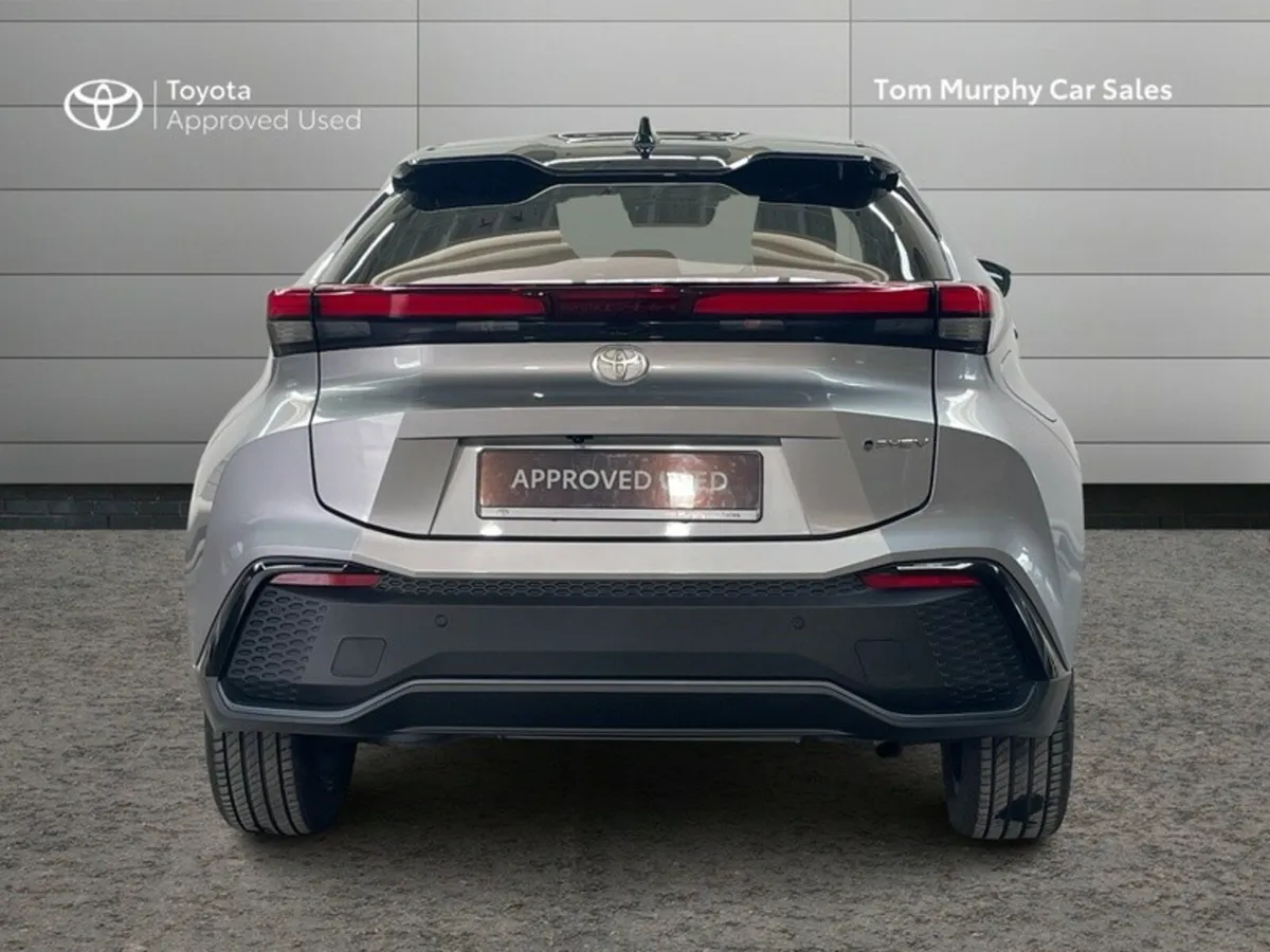 Toyota C-HR C-HR PHEV SOL - Image 4