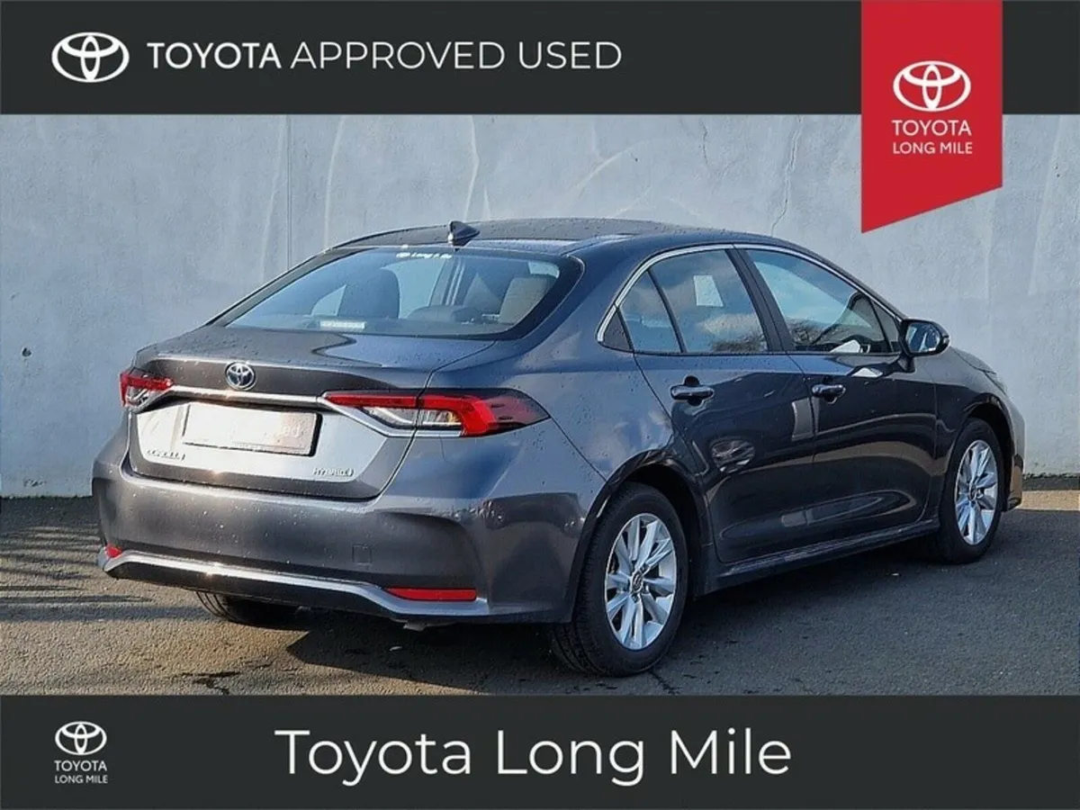 Toyota Corolla 1.8 Hybrid Luna 4dr (Low Mileage) - Image 3