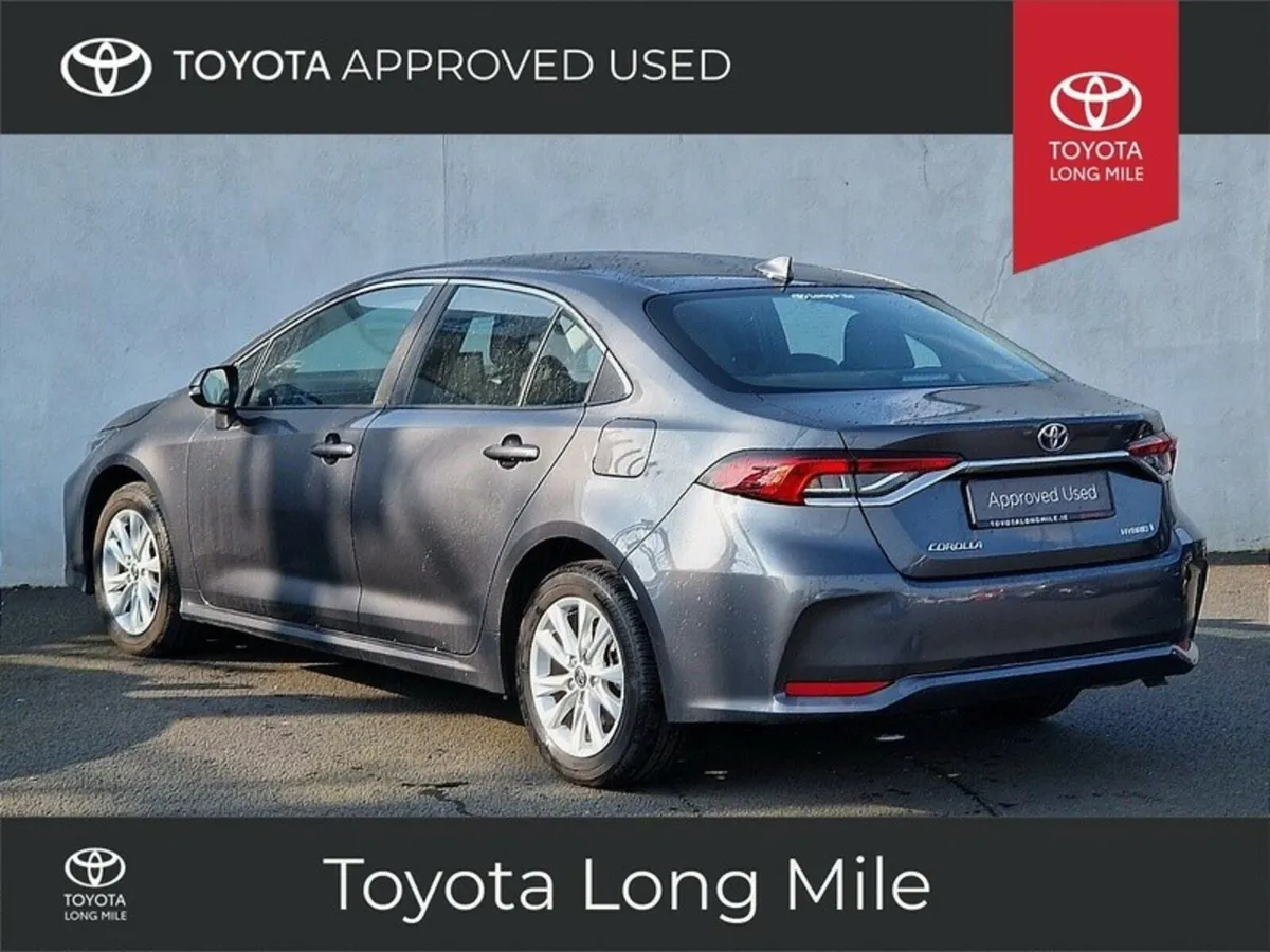 Toyota Corolla 1.8 Hybrid Luna 4dr (Low Mileage) - Image 4