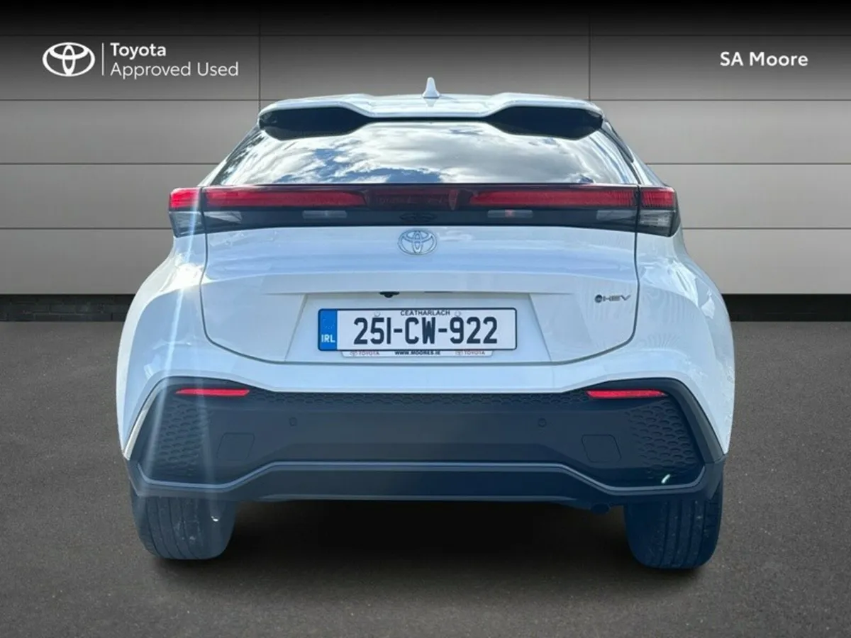 Toyota C-HR HYBRID SPORT - Image 4