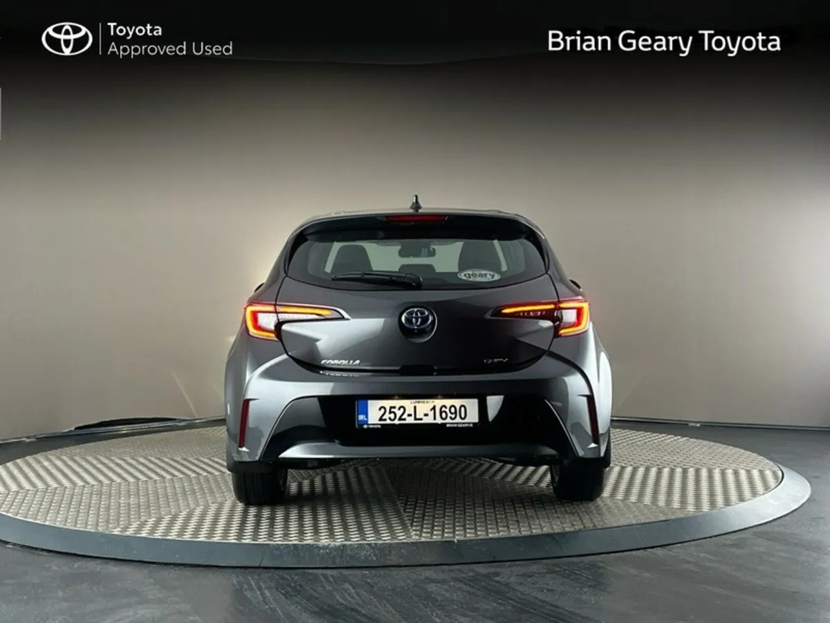 Toyota Corolla HYBRID LUNA H/B - Image 4