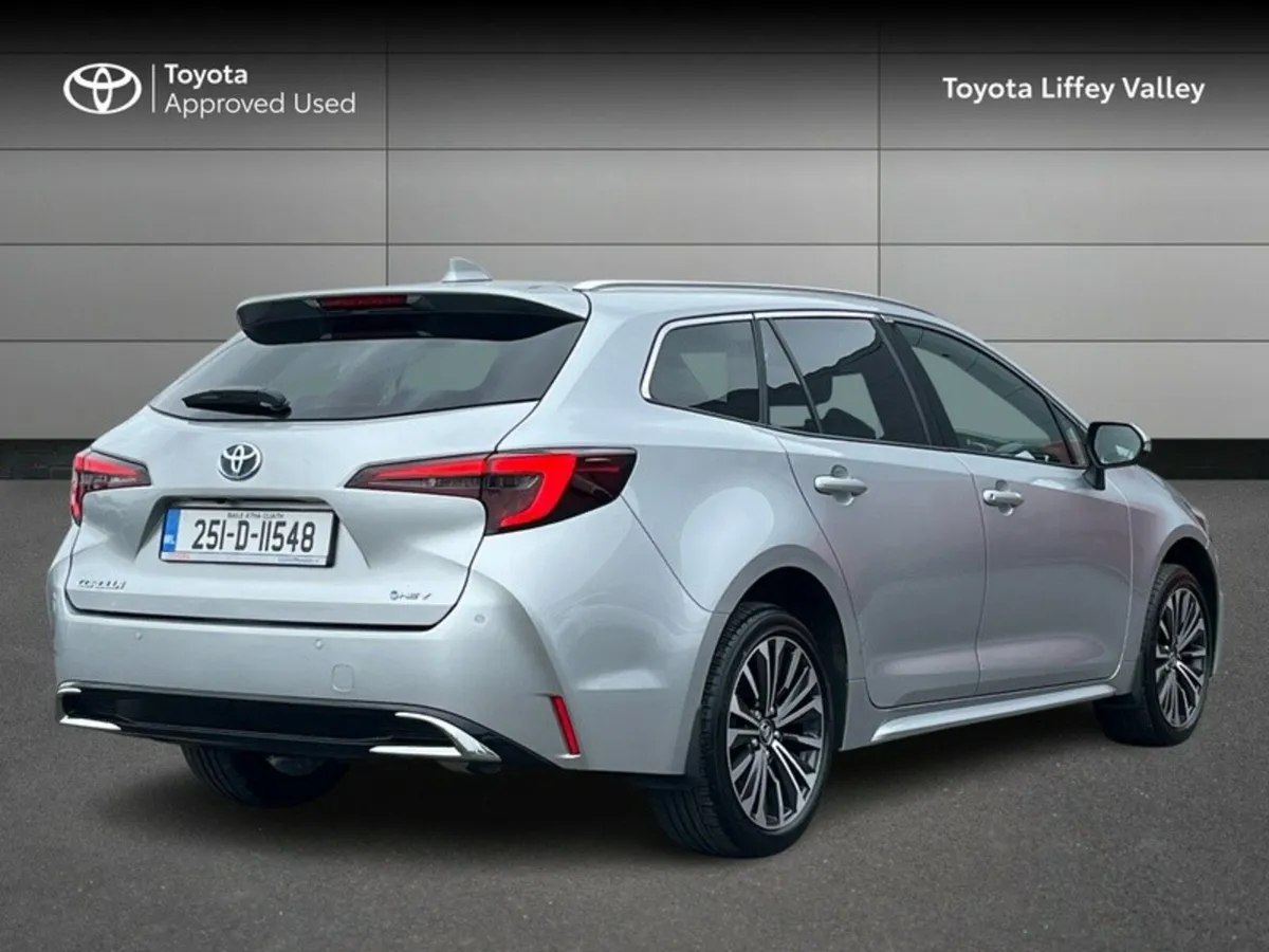 Toyota Corolla COROLLA HYB SOL T/S - Image 2