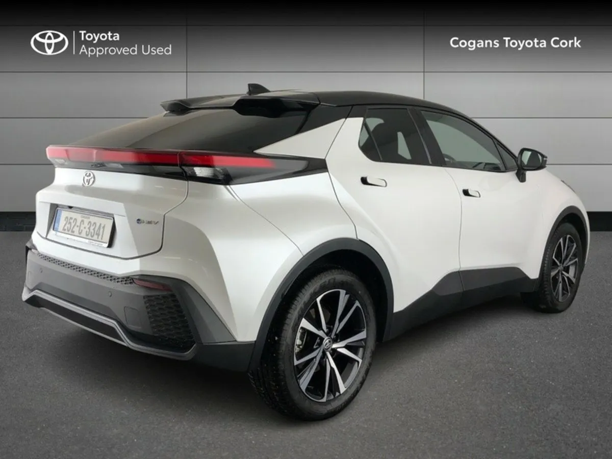 Toyota C-HR 1.8 - Image 2