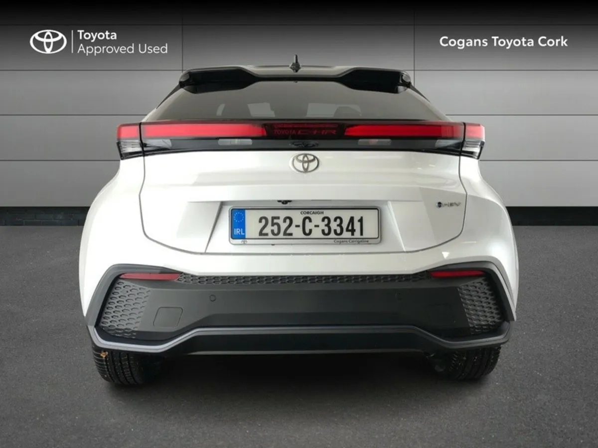 Toyota C-HR 1.8 - Image 4