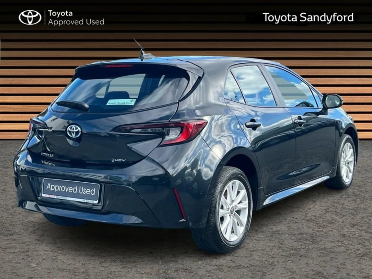 Toyota Corolla HYBRID LUNA HATCHBACK // REAR CAMER - Image 2