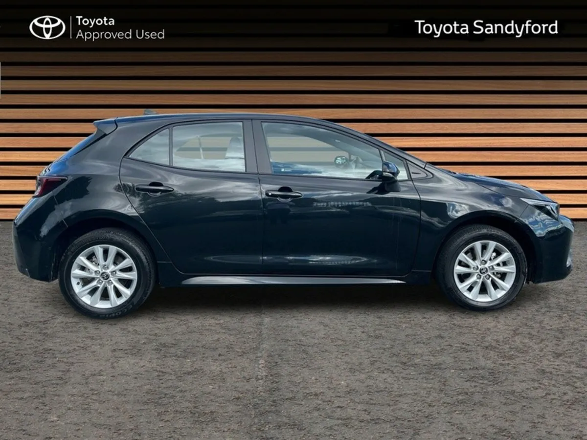 Toyota Corolla HYBRID LUNA HATCHBACK // REAR CAMER - Image 3