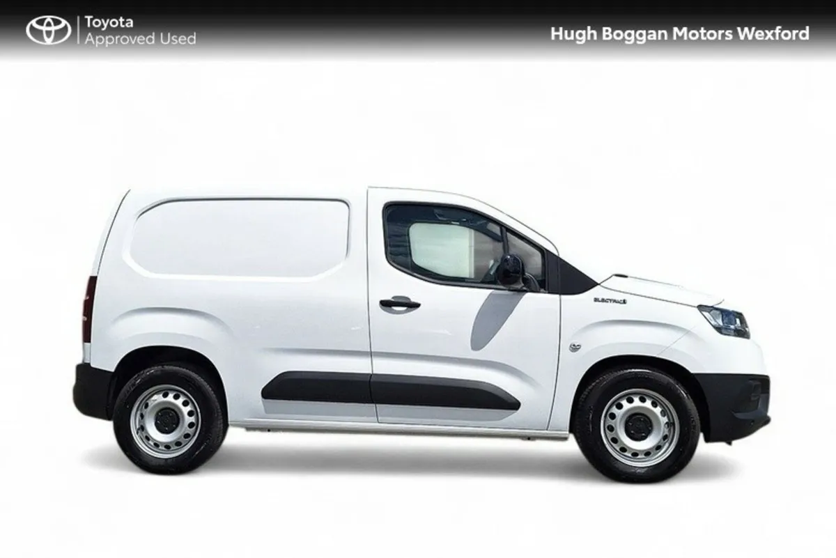 Toyota Proace City ELECTRIC 800KG GX SWB - Image 3