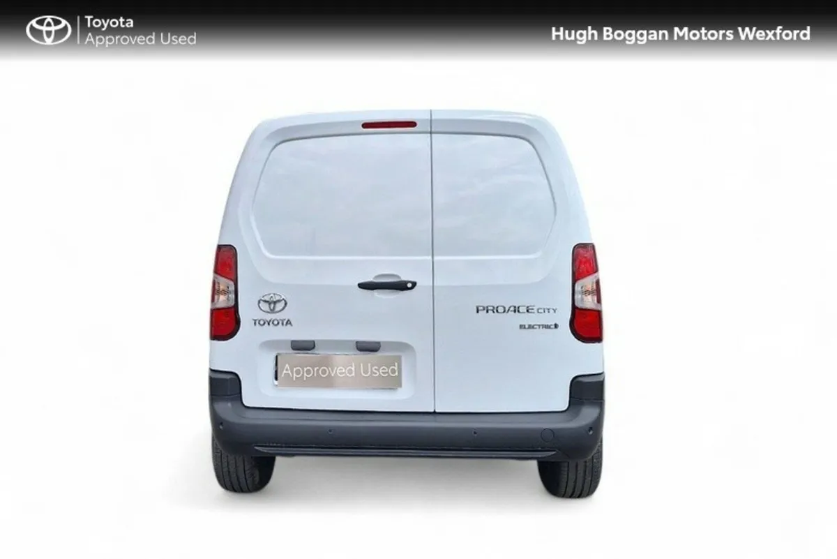 Toyota Proace City ELECTRIC 800KG GX SWB - Image 4