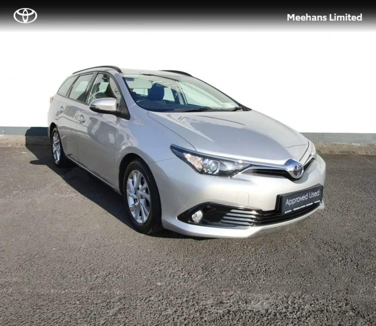 Toyota Auris 1.4 D-4D AURA TS 4DR - Image 1