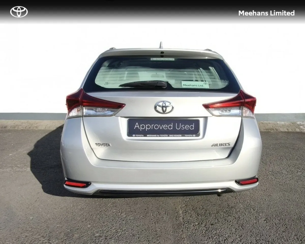 Toyota Auris 1.4 D-4D AURA TS 4DR - Image 4