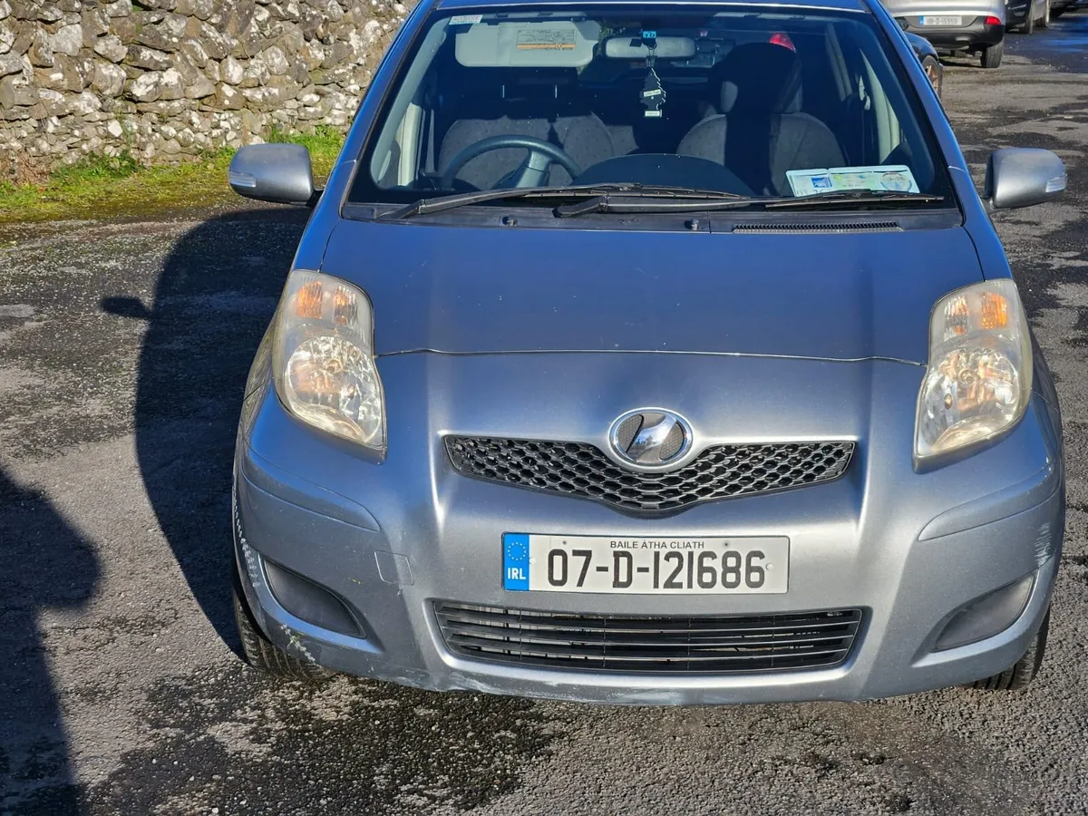 2007 Toyota Yaris automatic - Image 2