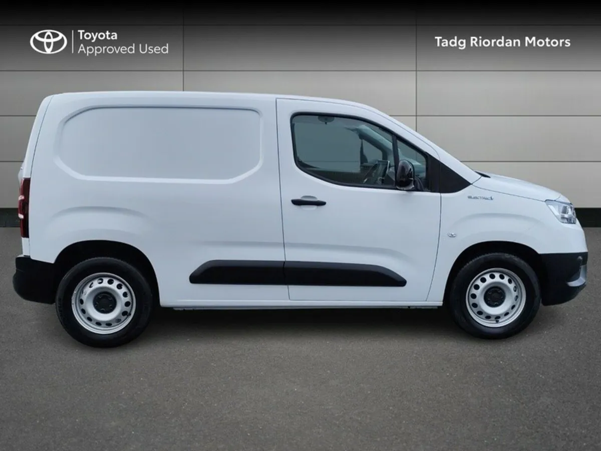 Toyota Proace City GX SWB* PRICE REDUCTION* - Image 3